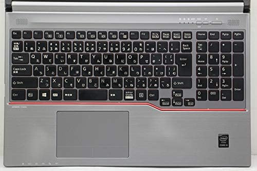 FUJITSU E727 12.5" FHD i3-7100 8GB/250GB SSD Win11, INT Keyboard (Hun matricával)