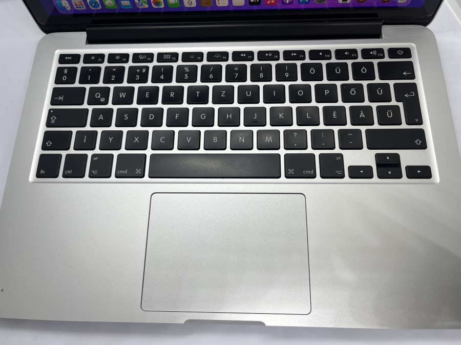 Apple MacBook Pro 12,1 13" Retina Early 2015   i7-5557 3.1GHz 8GB (1x8GB ) / 256 SSD Silver