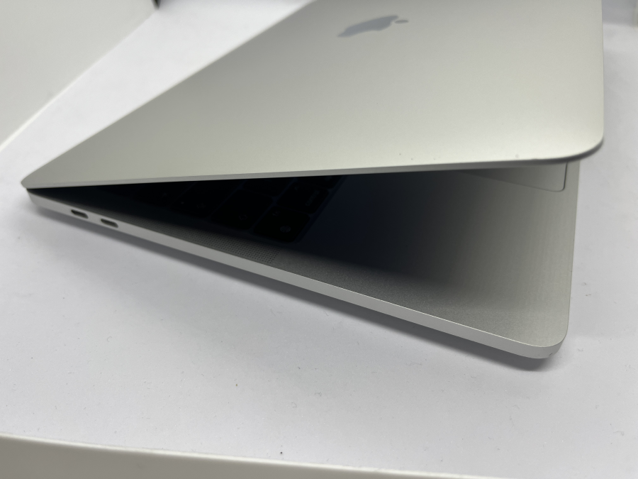 Apple MacBook Pro 17,1 13" Retina Touchbar 2020 M1 8/8 Magos CPU 8GB (1x8GB ) / 500G SSD, Silver 